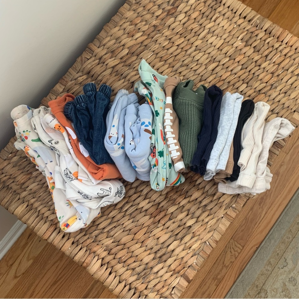 Old Navy 16-Piece Lot, Size 3-6 Months, Unisex Baby Clothes